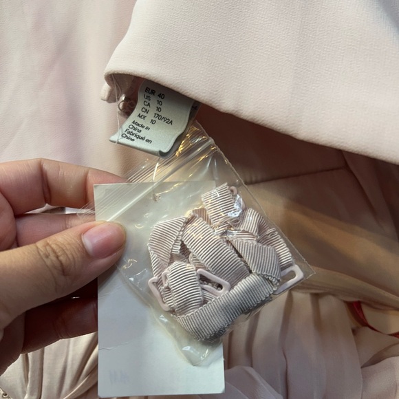 H&M Light Pink Strapless Pleated Maxi Dress NWT Size 10 - Picture 4 of 10